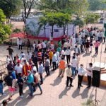 नामांकन का आखिरी दिन, निगम में बढऩे लगी भीड़, प्रत्याशियों के साथ समर्थक भी पहुंचे