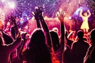 ओमिक्रॉन को लेकर सरकार अलर्ट, न्यू ईयर कार्यक्रमों को लेकर नया आदेश, एक तिहाई लोग ही रह सकेंगे मौजूद