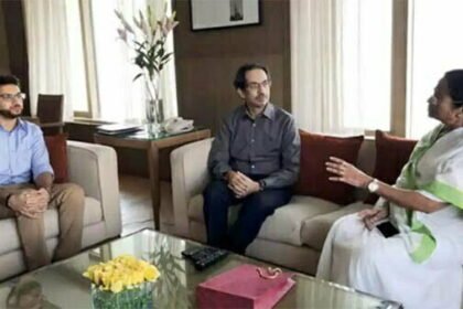 कांग्रेस के बगैर विपक्षी गठबंधन बनाने का मंसूबा घातक, ममता के इरादों पर शिवसेना ने फेरा पानी