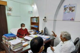 कोरोना से मौत: मुआवजा पाने भटक रहे आवेदक, राशि वितरण का काम तत्काल पूरा करें-वोरा