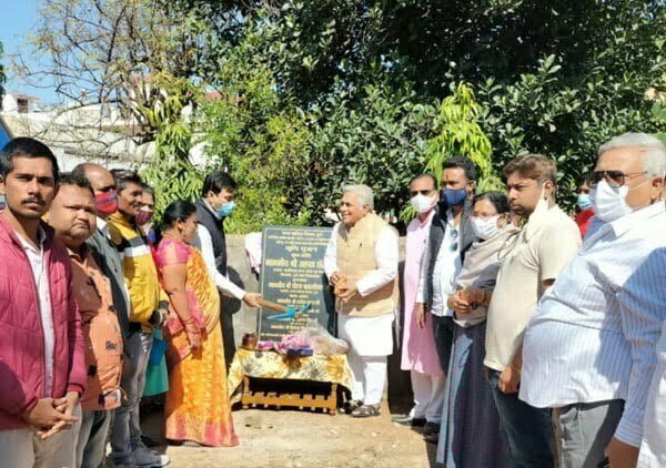 वोरा के प्रयासों से शहर के वार्डों में शुरू हुआ आंतरिक विकास, सप्ताह भर में ही 1.5 करोड़ के कार्य हुए प्रारंभ
