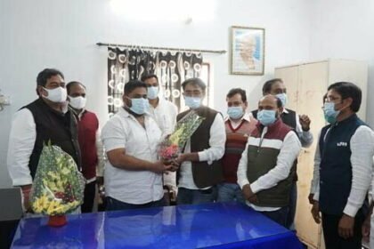 विधायक देवेन्द्र और महापौर नीरज पाल की मौजूदगी में एमआईसी के सदस्यो ने किया पदभार ग्रहण