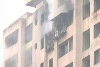 बड़ा हादसा: 20 मंजिला इमारत में लगी आग, अब तक सात लोगों की मौत, 17 अस्पताल में भर्ती कराए गए