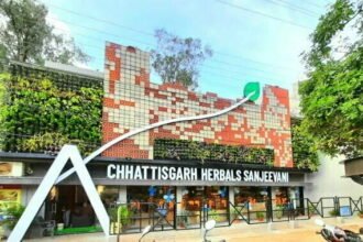 महत्वपूर्ण फैसला: छत्तीसगढ़ हर्बल ब्रांड द्वारा निर्मित उत्पाद श्री धन्वंतरी जेनेरिक मेडिकल स्टोर से किए जाएंगे विक्रय