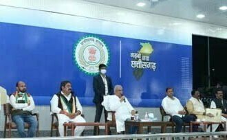 मुख्यमंत्री बघेल से नगर निगम भिलाई के नवनिर्वाचित महापौर, सभापति एवं पार्षदों ने की सौजन्य मुलाकात