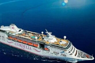 मुंबई-गोवा क्रुज शिप पर क्रु सदस्य कोरोना संक्रमित, 2000 लोग फंसे