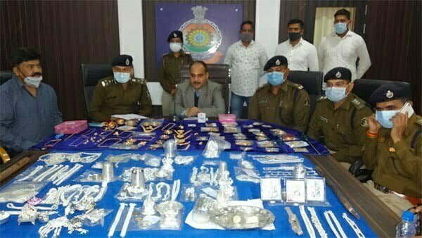 बिग ब्रेकिंग: दुर्ग पुलिस को बड़ी सफलता: बड़ी चोरियों का खुलासा, 6 गिरफ्तार, 77 लाख का मशरूका बरामद