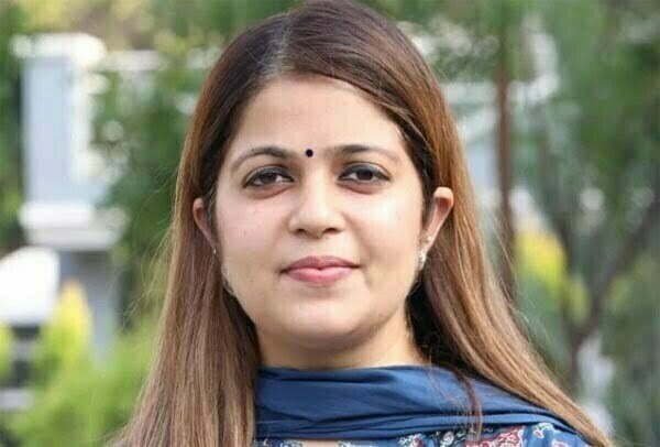 सोनू सूद की बहन मालविका सूद कांग्रेस में शामिल, मोगा से लड़ सकती हैं चुनाव