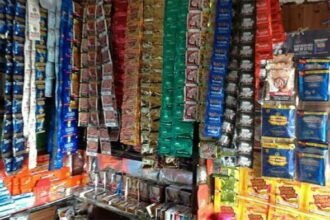 बड़ी खबर: लॉकडाउन की हवा: महंगी हुई रोजमर्रा की चीजें, शुरू हुई कालाबाजारी