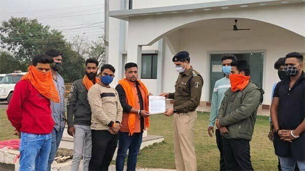 हादसों का फोरलेन: भाजयुमों भिलाई ने खोला मोर्चा, 9 सूत्रीय मांगों को लेकर ट्रैफिक डीएसपी को सौंपा ज्ञापन