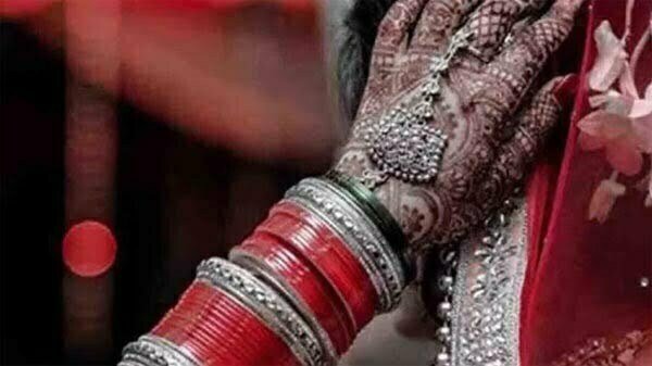 पति-पत्नी और वो: प्रेमी को बचाने के लिए प्रेमिका बन गई ढाल, लौटा दिया पति का मंगलसूत्र