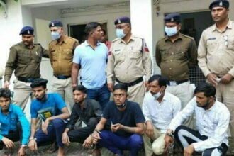 दो दिन पहले हुई हत्याकांड का खुलासा: सभी 6 आरोपी गिरफ्तार, आरोपियों के पास से चाकू, डंडा बेसबॉल बरामद