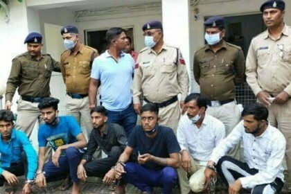 दो दिन पहले हुई हत्याकांड का खुलासा: सभी 6 आरोपी गिरफ्तार, आरोपियों के पास से चाकू, डंडा बेसबॉल बरामद