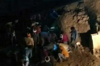 निर्माणाधीन रेलवे अंडर ब्रिज की मिट्टी धंसी, सेक्शन इंजीनियर सहित 2 की मौत, दो घायल