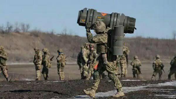 रूस ने चंद घंटों में ही तबाह किए यूक्रेन के एयरबेस और सैन्य ठिकाने, रुकने के मूड में नहीं पुतिन