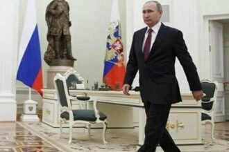 अरबपतियों ने चुकाई पुतिन की जिद की कीमत, चार दिन में 126 अरब डॉलर का नुकसान