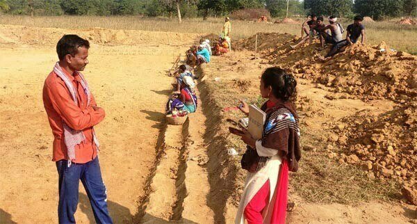 पितृसत्तात्मक समाज की बदली मानसिकता, संतेश्वरी ने अपने कार्यों से गढ़े नए आयाम