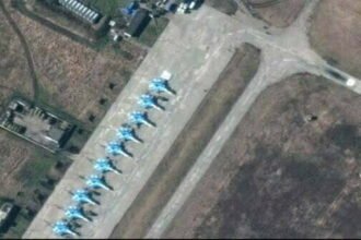 उपग्रह तस्वीरों में दिखी जंग की आहट, बेलारूस व क्रीमिया में रूसी लड़ाकू विमान तैनात