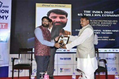 फ़ूड प्रोसेसिंग के क्षेत्र में उत्कृष्ट कार्य पर केंद्र सरकार ने छत्तीसगढ़ की आदिवासी महिलाओं को किया सम्मानित