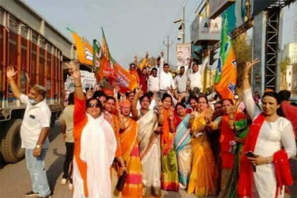 यूपी सहित चार राज्यों में भाजपा की जीत पर भिलाई भाजपा में जश्न