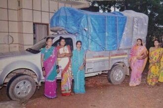 महिलाओं की कार्यक्षमता का जवाब नहीं, समूह की महिलाओं ने खरीदी पिकअप वाहन, प्रतिमाह अर्जित कर रहे 5000 से अधिक