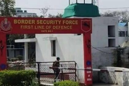 ड्यूटी से नाराज बीएसएफ जवान ने अंधाधुंध फायरिंग कर चार साथियों को मार डाला, फिर खुद को मार ली गोली