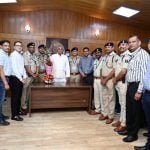 मुख्यमंत्री भूपेश बघेल से राज्य पुलिस सेवा (एस. पी. एस.) के अधिकारियों ने की सौजन्य मुलाकात