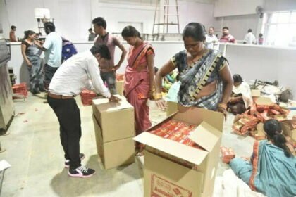 यूपी के काशी से इंडोनेशिया के बाली तक पहुंचेगा सांकरा की दीदियों का हर्बल गुलाल और अष्टगंध