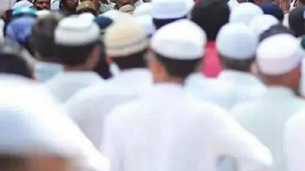 कर्नाटक में एक और विवाद: मंदिरों में लगने वाले मेलों में मुसलमानों की दुकानों पर बैन, अज्ञात लोगों ने लगाए बैनर