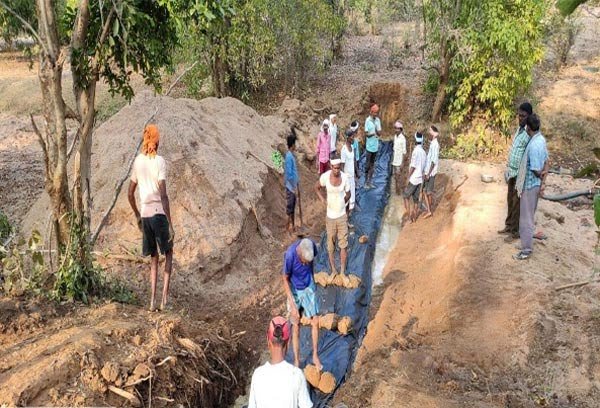 नरवा विकास: कैम्पा मद से 392 करोड़ रूपए की राशि स्वीकृत, लगभग 38 लाख संरचनाओं का निर्माण प्रगति पर