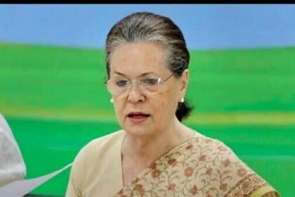 ठाकरे सरकार संकट में? : महाराष्ट्र के 25 कांग्रेस विधायकों के तेवर बागी, पार्टी के मंत्रियों द्वारा उपेक्षा से खफा, सोनिया गांधी से मांगा वक्त
