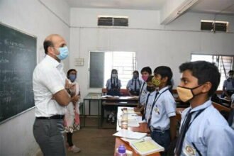 जंजगिरी के स्वामी आत्मानंद इंग्लिश मीडियम स्कूल के छात्रों ने दी प्रतिक्रिया, गुणवत्ता के मामले में हमारा स्कूल सबसे अच्छा