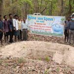 विश्व जल दिवस के अवसर पर वनमण्डल द्वारा रिचार्ज पिट निर्माण का किया गया शुभारंभ