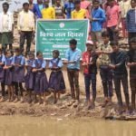 विश्व जल दिवस: स्कूली बच्चों और ग्रामीणों ने किया जंगल और नाला जलग्रहण क्षेत्र का भ्रमण