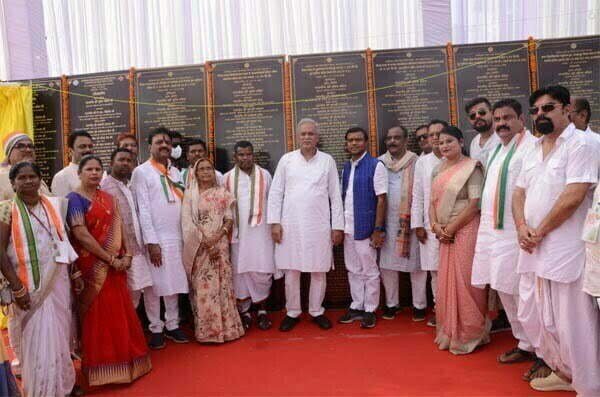 मुख्यमंत्री ने बस्तरवासियों को 104 करोड़ रुपए से अधिक के विकास कार्यों की दी सौगात