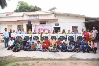 एनटीपीसी कोरबा की मैत्री महिला समिति द्वारा सिलाई मशीन एवं कूलर का वितरण