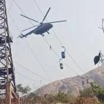 रोपवे हादसा: तीसरे दिन 12 लोगों को सेना ने बचाया, 2500 फीट की ऊंचाई पर अब भी फंसी हैं दो जिंदगियां