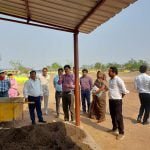 गौठान में हो रही गतिविधियों का निरीक्षण किया दुर्ग संभागायुक्त ने