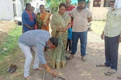 महापौर ने किया भूमिपूजन, कच्ची नाली से मिलेगा छुटकारा, 15 लाख से होगा विकास