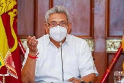 श्रीलंका में सियासी संकट : गोतबाया नहीं छोड़ेंगे राष्ट्रपति पद, बहुमत साबित करने वाले दल को सौंपेंगे सत्ता