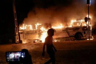 श्रीलंका में आपातकाल की घोषणा के बाद आज से 36 घंटे के लॉकडाउन का ऐलान