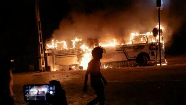 श्रीलंका में आपातकाल की घोषणा के बाद आज से 36 घंटे के लॉकडाउन का ऐलान