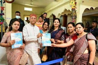 गृहमंत्री ताम्रध्वज साहू ने किया विकासखण्ड स्तरीय पत्रिका का विमोचन