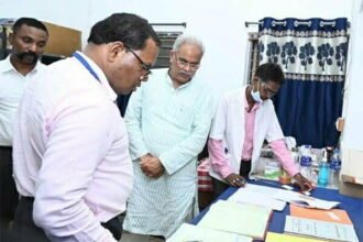 मुख्यमंत्री ने सामुदायिक स्वास्थ्य केन्द्र का किया मुआयना, लापरवाही के चलते मेडिकल ऑफिसर को निलंबित करने के निर्देश