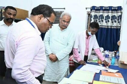 मुख्यमंत्री ने सामुदायिक स्वास्थ्य केन्द्र का किया मुआयना, लापरवाही के चलते मेडिकल ऑफिसर को निलंबित करने के निर्देश