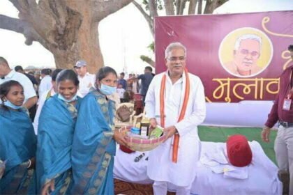 कुसमी की महिलाएं बन रही हैं स्वावलंबी