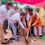 20-20 लाख की राशि से राधिका नगर और मैत्री विहार के विभिन्न सड़कों के निर्माण हेतु सिमेंटीकरण कार्य का भूमिपूजन किया गया।