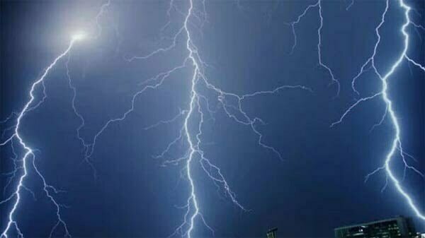 जशपुर जिले में बिजली गिरने से 3 की मौत और 9 घायल, चार लाख मुआवजे का ऐलान