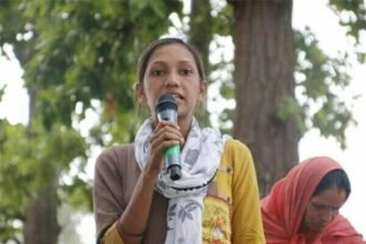 मुख्यमंत्री ने बर्तन माँजकर पढ़ाई कर रही निर्धन छात्रा सुश्री छाया की सहायता के दिए निर्देश