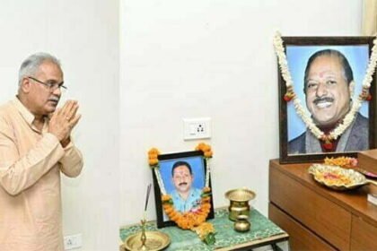मुख्यमंत्री ने दिवंगत पायलट कैप्टन गोपाल कृष्ण पंडा के घर पहुंचकर उन्हें दी श्रद्धांजलि